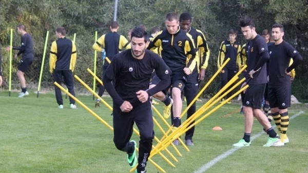 Ботев излиза срещу Лудогорец без Хамза
