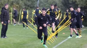 Французи и унгарци следят Юнес Хамза