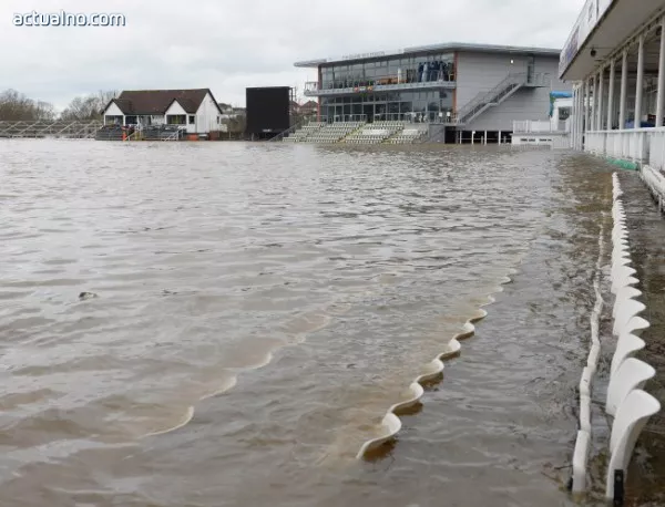 Над 11 хил. хектара земя в Западна Великобритания са под вода
