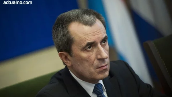 Орешарски връчи „Инвеститор на годината 2013г.” на  „АББ България ЕООД”