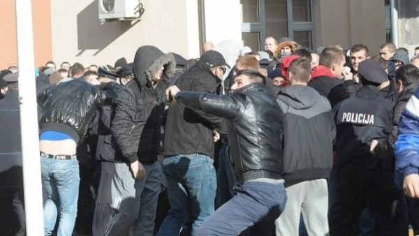 Оставки в босненски кантони след бунтовете 