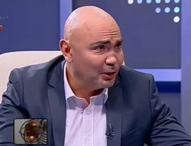 Росен Петров отрече да е използвал ефира за лични цели, закани се, че ще разкрие 
