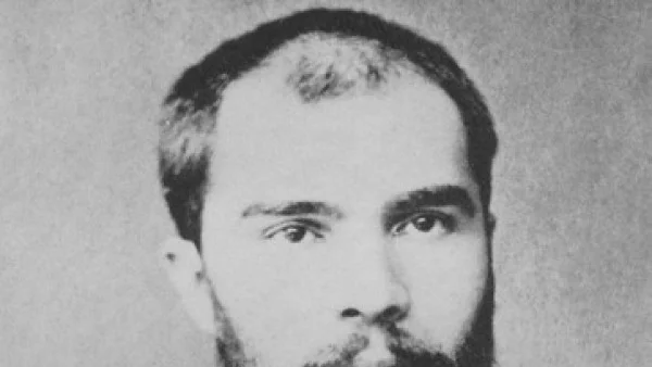 Роден е Стефан Стамболов