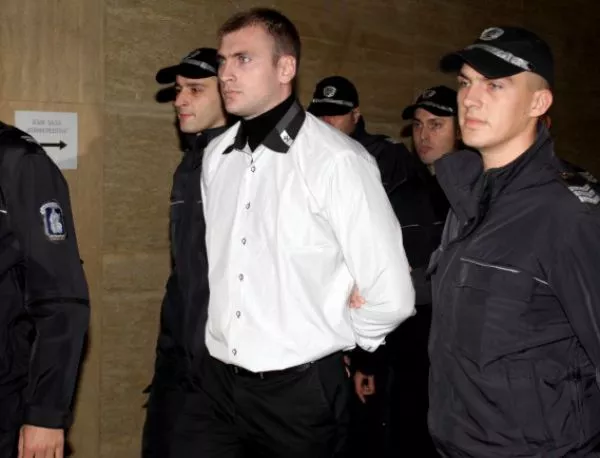 Октай Енимехмедов ще лежи в Бургаския затвор