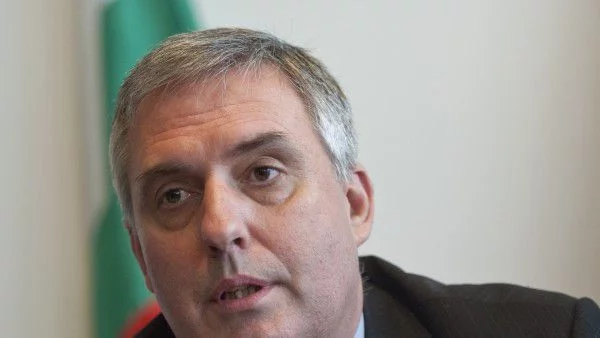 Калфин: Това не е театър, случилото се разтресе АБВ