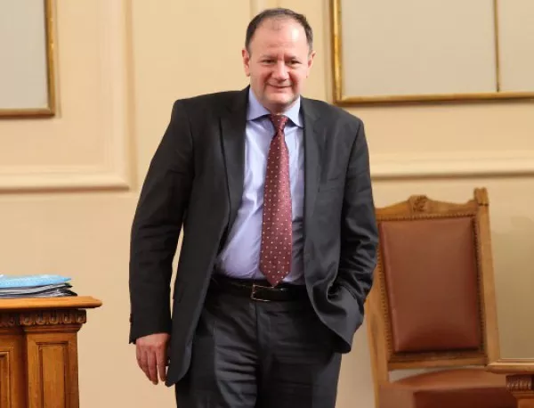 Миков: Президентът е особено активен в атаките си срещу парламента
