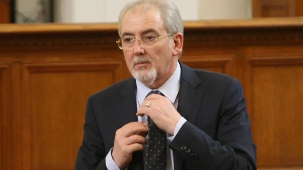 Местан иска нови консултации за реанимация на парламента