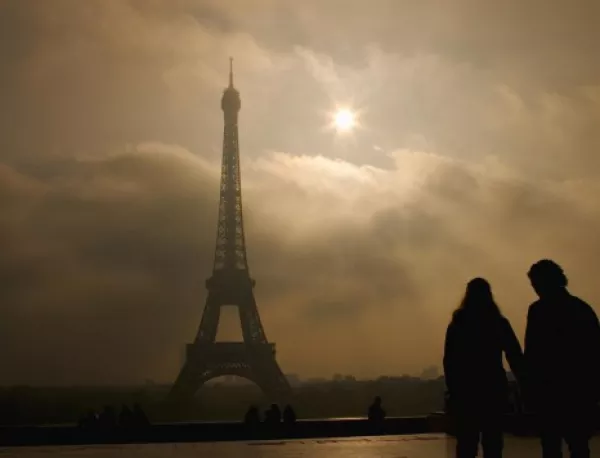 Пожар отне живота на двама души в Париж