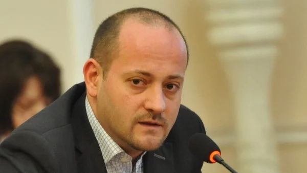 Радан Кънев дава на съд Николай Бареков