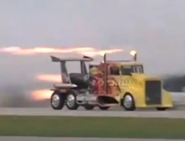 Най-бързият реактивен камион вдига над 600 км/ч