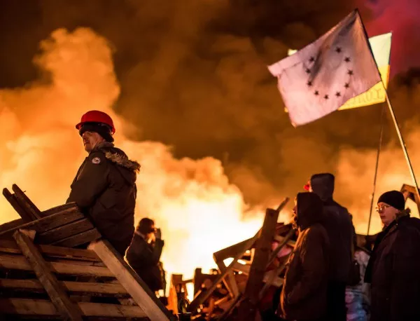 "Льо Монд": Какофонията в позициите на Европа за Киев е скандална