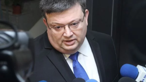 Цацаров да си пише оставката!