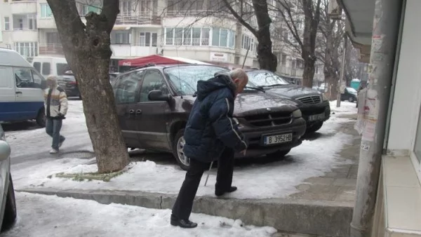 Въвеждат критерии за изграждането на тротоари във Варна