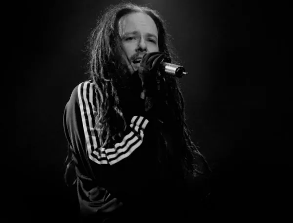 Korn пуснаха ново парче с участието на Кори Тейлър (Видео)