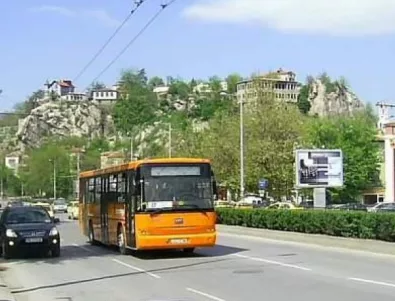 Монтират нови информационни табели по спирките в Пловдив