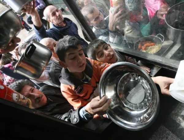 Над 130 хиляди кюрди от Сирия влязоха в Турция за два дни