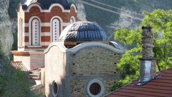 Св. мъченици Евтропий, Клеоник и Василиск Амасийски
