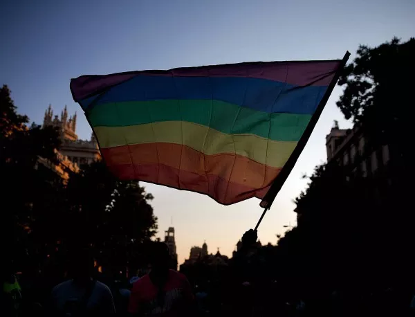 След като Уганда криминализира хомосексуализма, таблоид пусна гей списък