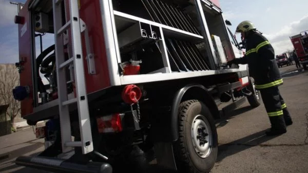 МВР търси пожарникари, спасители и водачи на специални автомобили