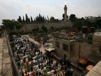 Израел ограничи достъпа на палестинци до Храмовия хълм 