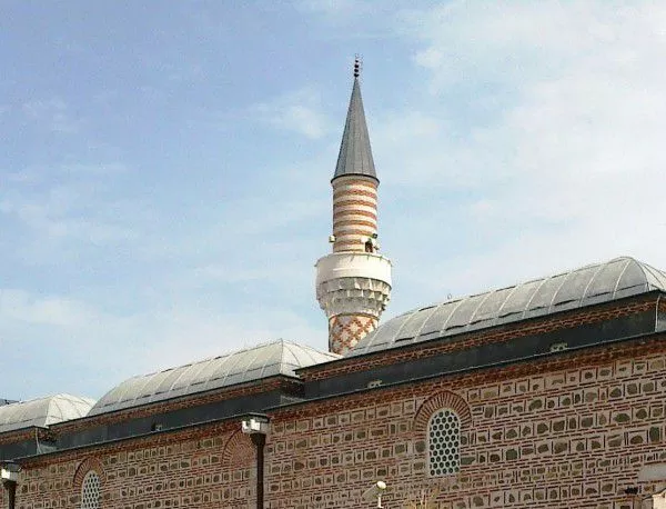 Шумът от джамията в ромския квартал на Сливен "Надежда" е над допустимото