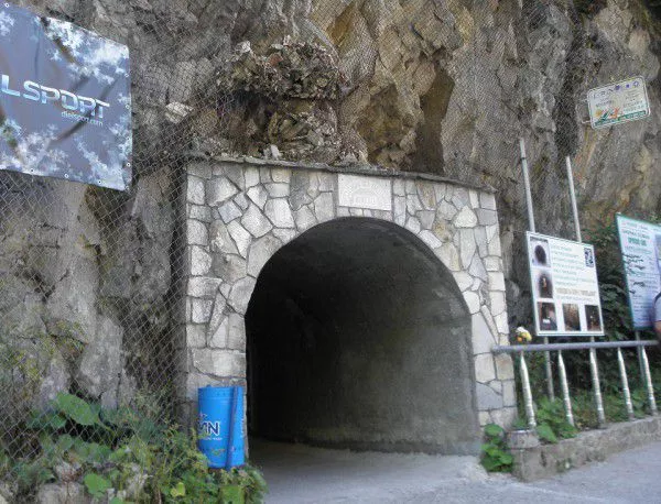 15 родопчани за пореден път ще посрещнат Нова година в Ягодинската пещера