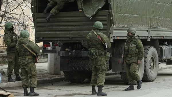 Проруските сили завзеха втора база в Крим