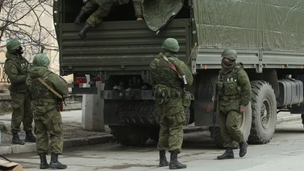 НАТО: Все още има руски войници в Украйна