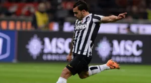 Тевес: Де Йонг почти не ми даде шанс да вкарам