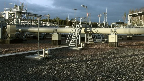 МВФ: Заемите от нас позволяват на Украйна да си плати руския газ