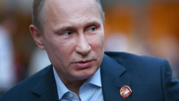 Путин пристигна на посещение в Египет