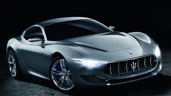 Maserati Alfieri 2+2 в чест на вековния юбилей