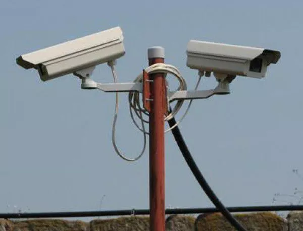 Столична община има десет пъти повече камери от МВР и те записват
