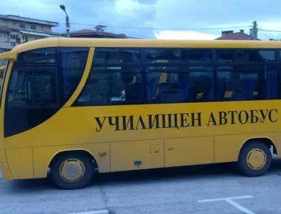 Решават дали училищните автобуси да са част от градския транспорт на София сутрин