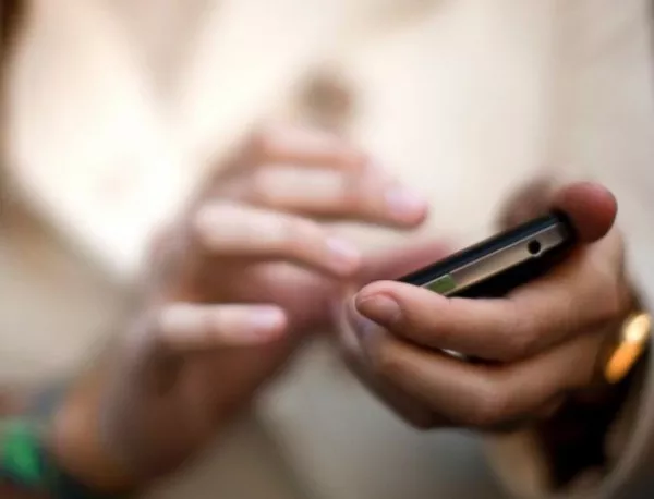 Мобилните оператори не били виновни за SMS измамите