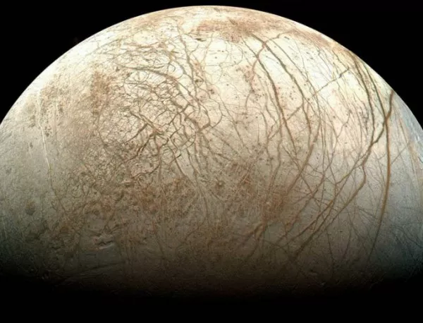 НАСА планира мисия до спътника на Юпитер Европа през 2025 г.