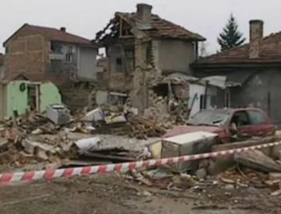 Изясняват причините за взрива в Севлиево, отнел живота на 11-годишно момиче