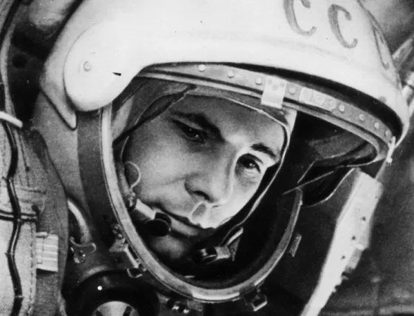 Юрий Гагарин полита за първи път в Космоса на борда на "Восток 1"