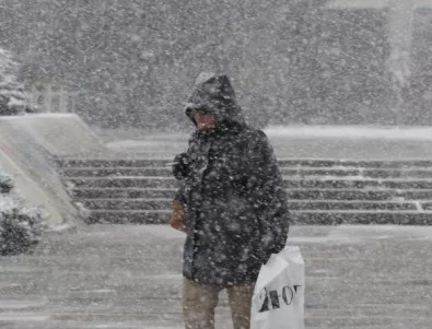 Снегът доведе до затруднения в движението в София