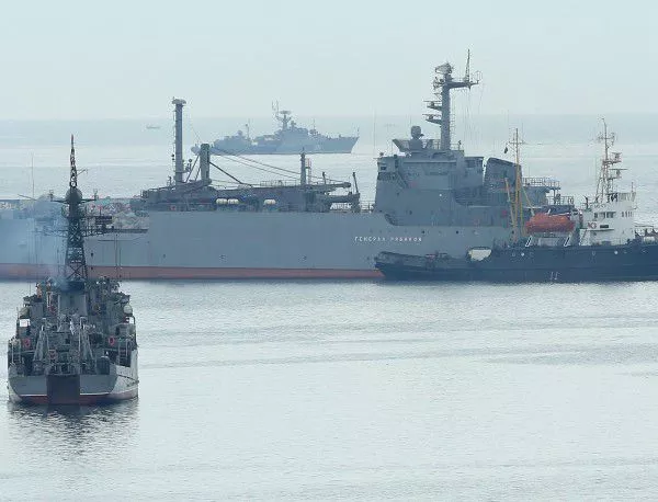 Руските кораби в Ламанша се готвят за учения 