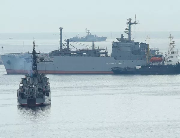 САЩ иска да купи корабите "Мистрал" от Франция вместо Русия