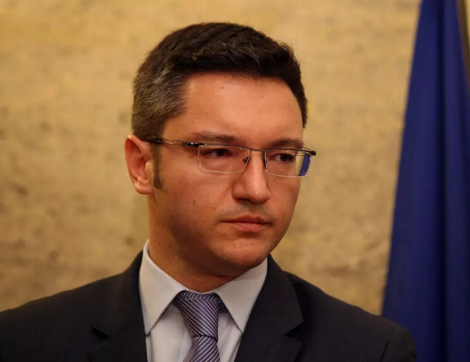 Кристиян Вигенин: Парламентът е изчерпан, агонията му трябва да свърши