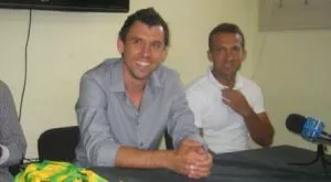 Тоди и бивш треньор на "Левски" вдигат "Ботев"