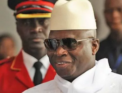На президентския вот в Гамбия опозицията победи 22-годишно управление 