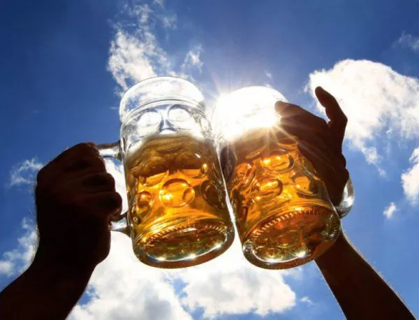 Заради жегата в Русе зачестяват кражбите на минерална вода и бира 