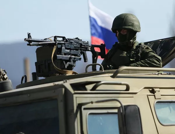 Шест украински БТР-а преминаха на руска страна, Путин предупреждава за гражданска война