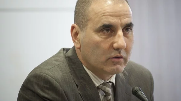 Цветанов:Има реална опасност МВР да остане без заплати