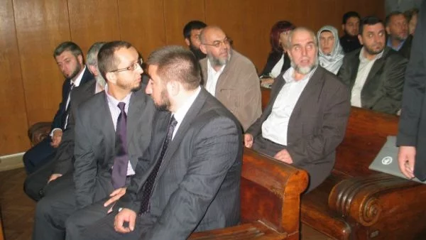 14 души отново на съд за проповядване на радикален ислям