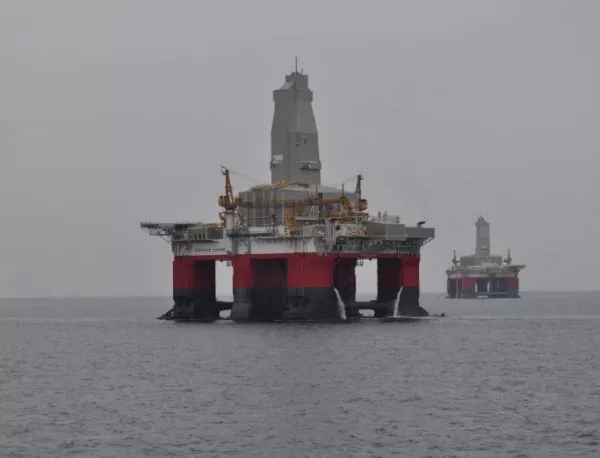 Сондажите за нефт и газ в Черно море трябва да започнат до май 2016 г.