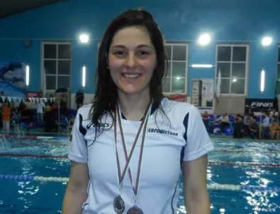 Лидия Иванова с четири медала от държавното първенство по плуване